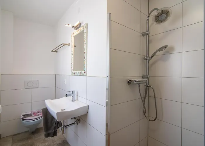 Regenbogenhaus マイヤーホーフェン