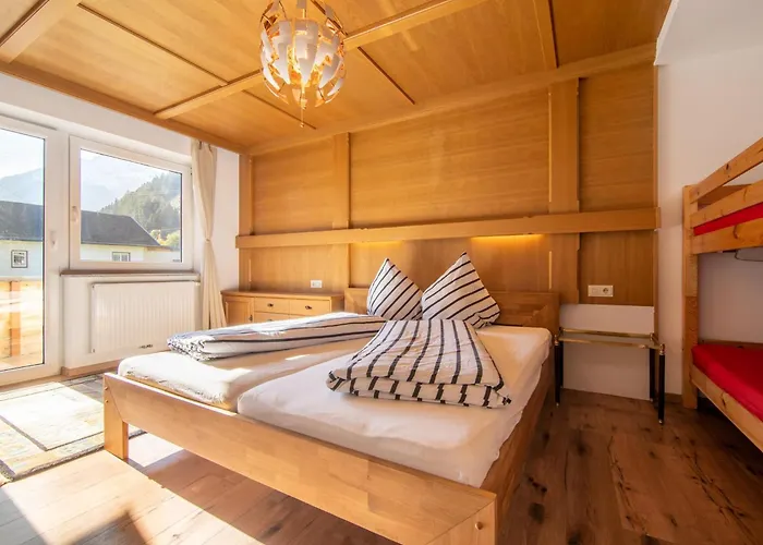 Regenbogenhaus * マイヤーホーフェン